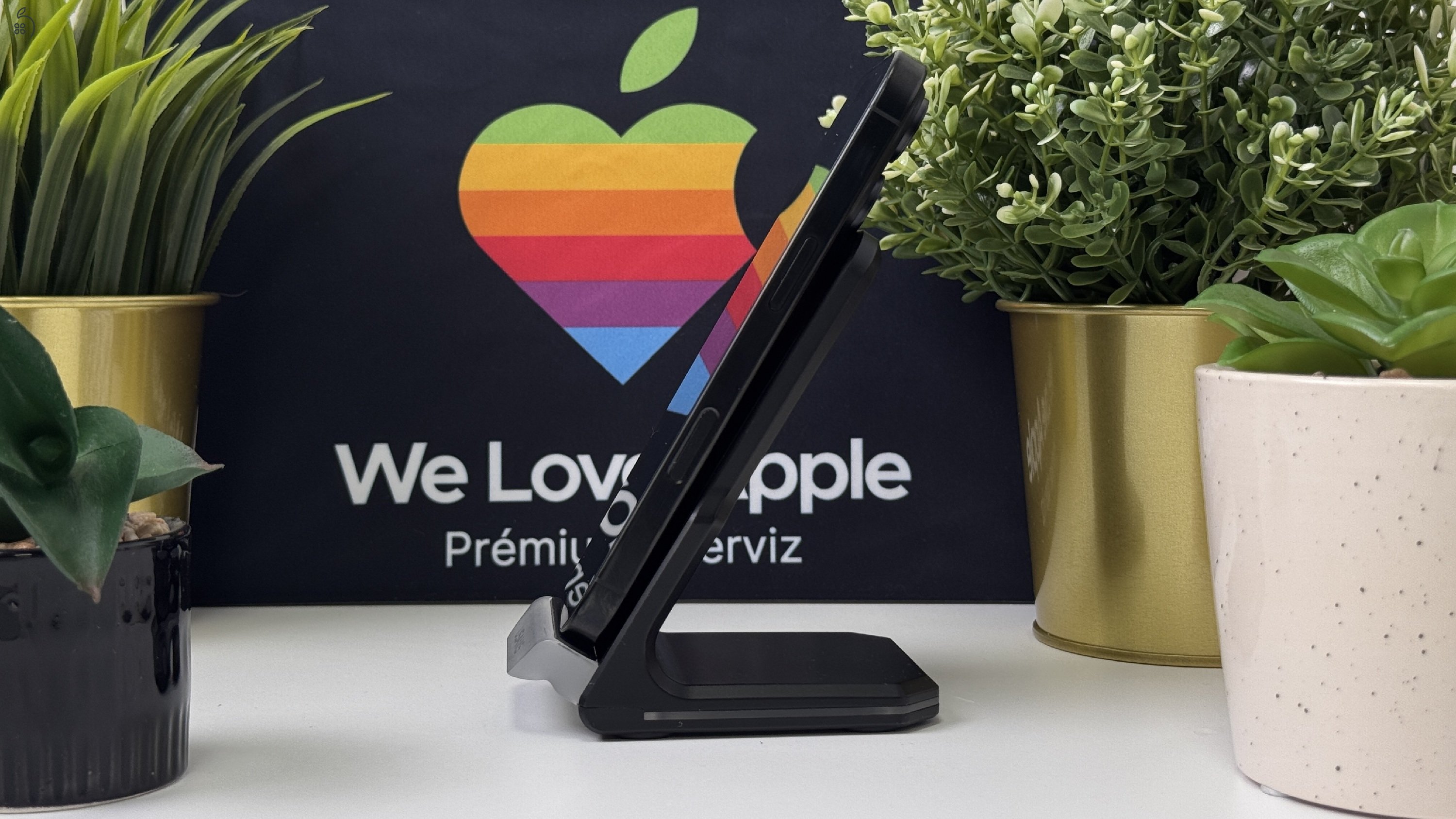 iPhone 16 Pro 256GB Fekete, Független - 1ÉV Garancia, Számla 