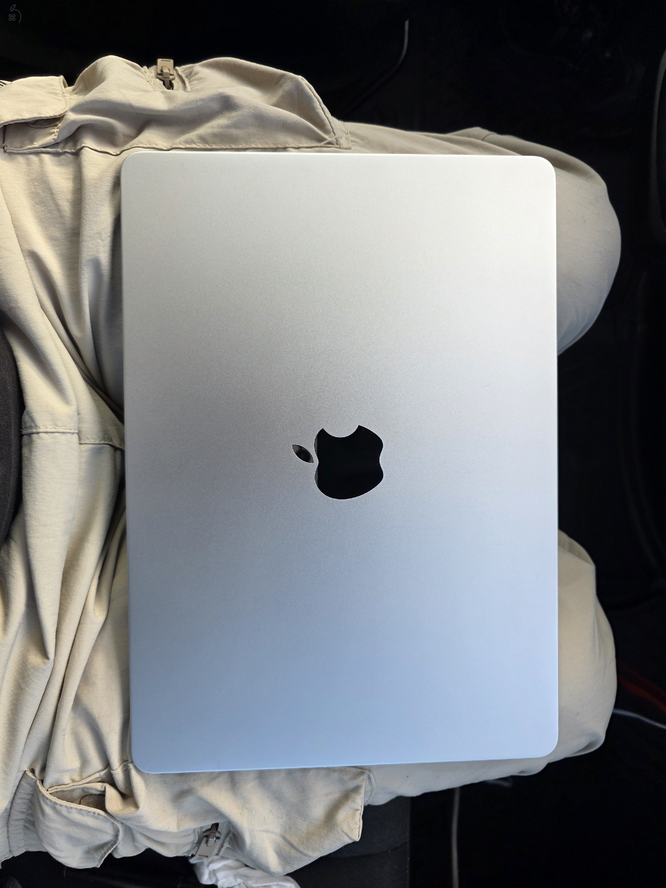 Macbook Air M4, új állapotú, csere iPad Pro-ra