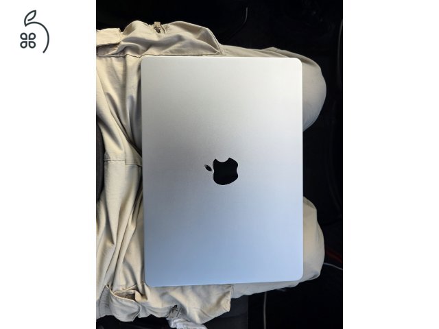 Macbook Air M4, új állapotú, csere iPad Pro-ra