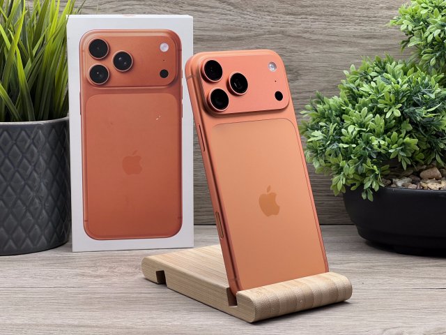 Hibátlan iPhone 17 Pro Max Cosmic Orange 256GB 2 ÉV Garanciával 99%
