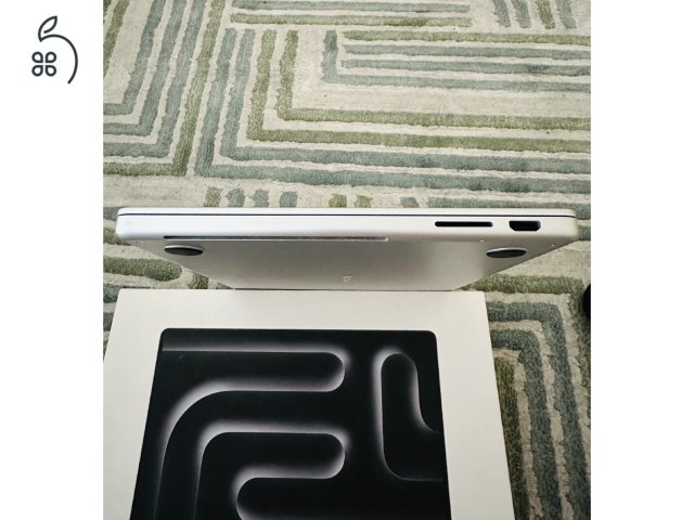 MacBook PRO 14,2” M3 CHIP! 16GB ram 512GB SSD! Magyar! Akku 95%! Silver! 