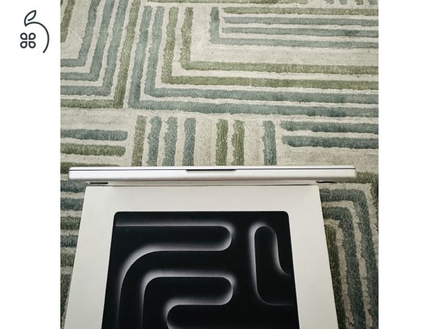 MacBook PRO 14,2” M3 CHIP! 16GB ram 512GB SSD! Magyar! Akku 95%! Silver! 