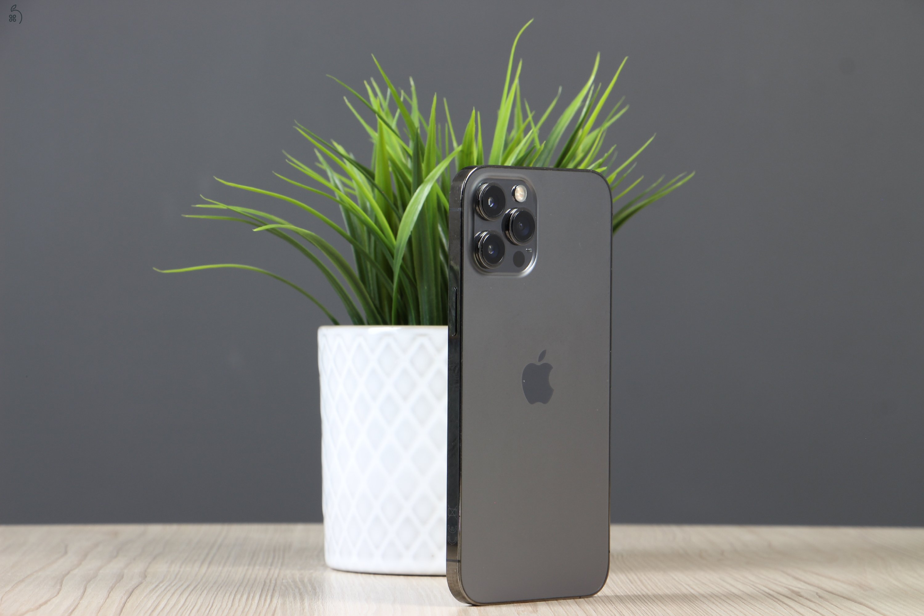 Apple iPhone 12 Pro Max 128GB – Graphite (asztroszürke) US-7433