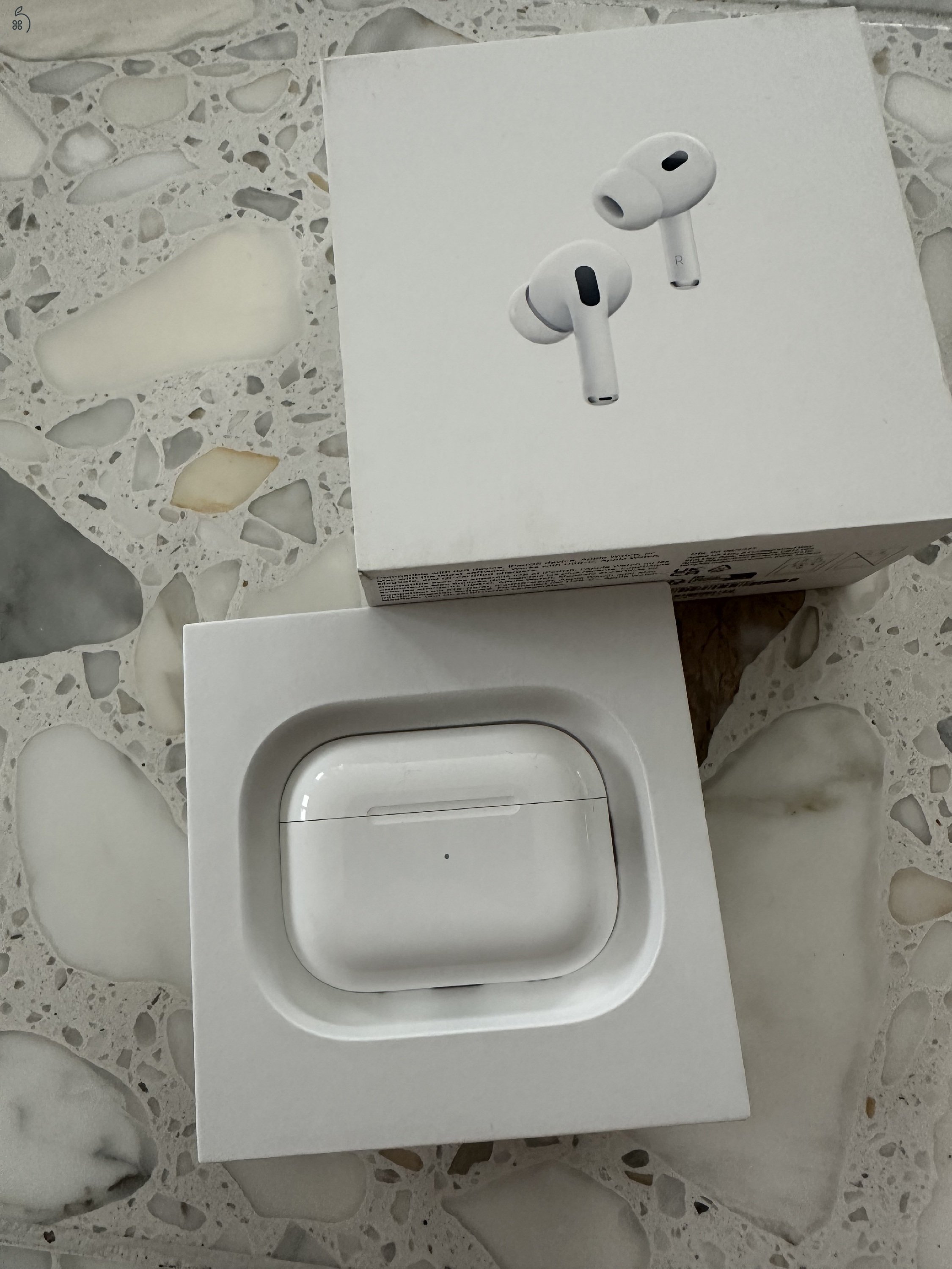 AirPods Pro -Új
