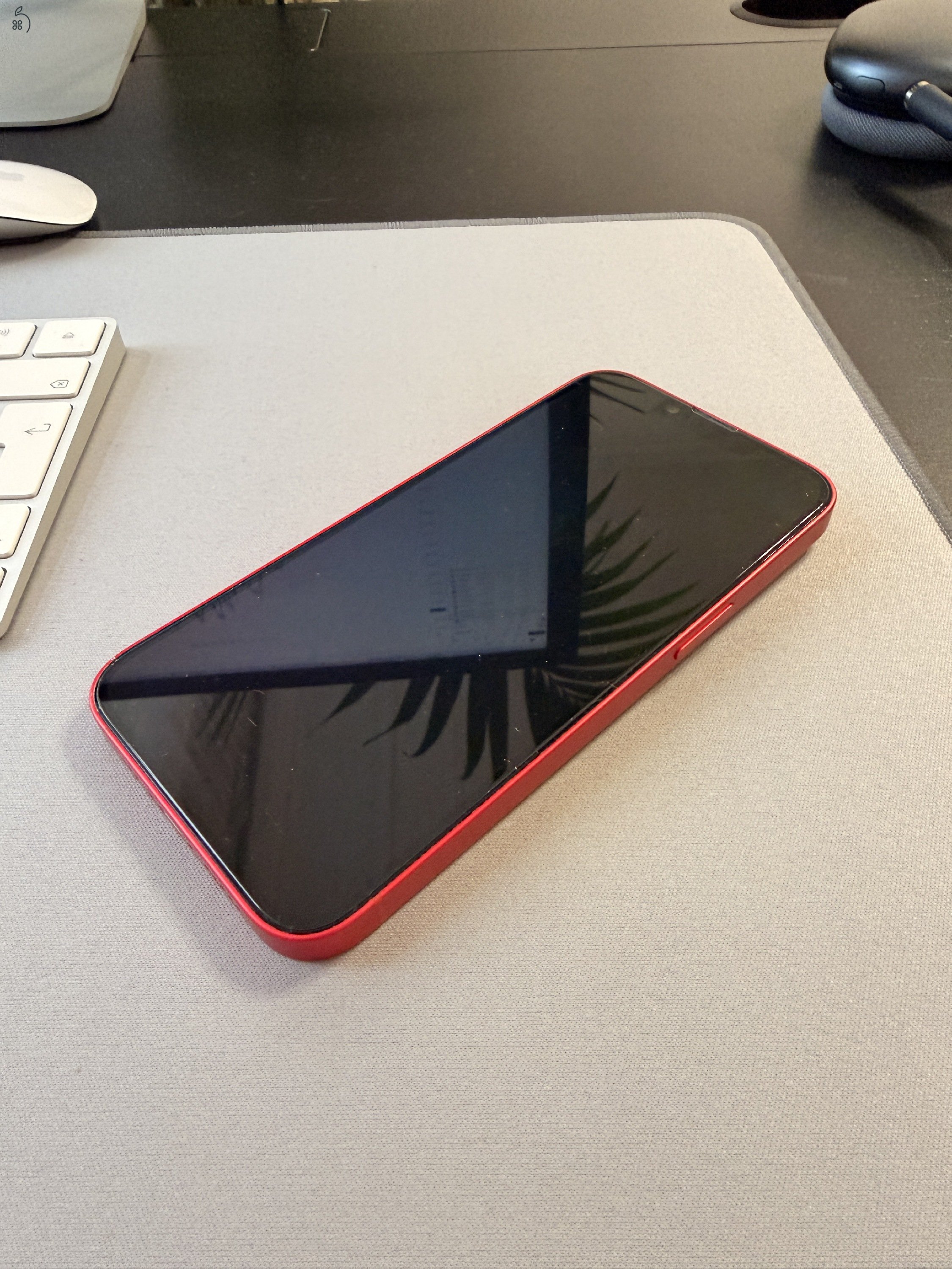 iPhone 14 128Gb, Red, független, újszerű állapotban eladó.