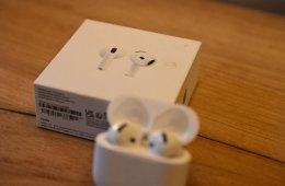 AirPods 4