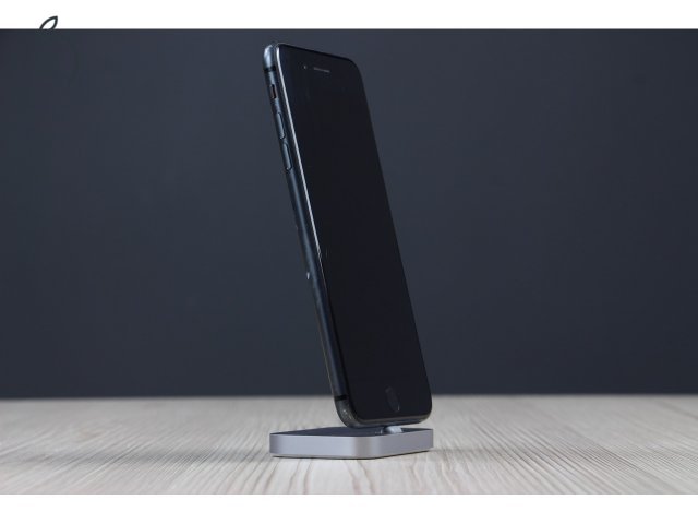 Használt Apple iPhone 8 Plus 64 GB Fekete C+ US-5661