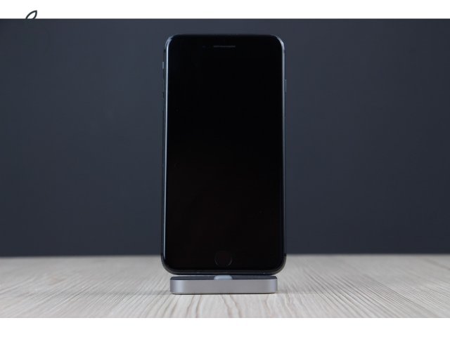 Használt Apple iPhone 8 Plus 64 GB Fekete C+ US-5661