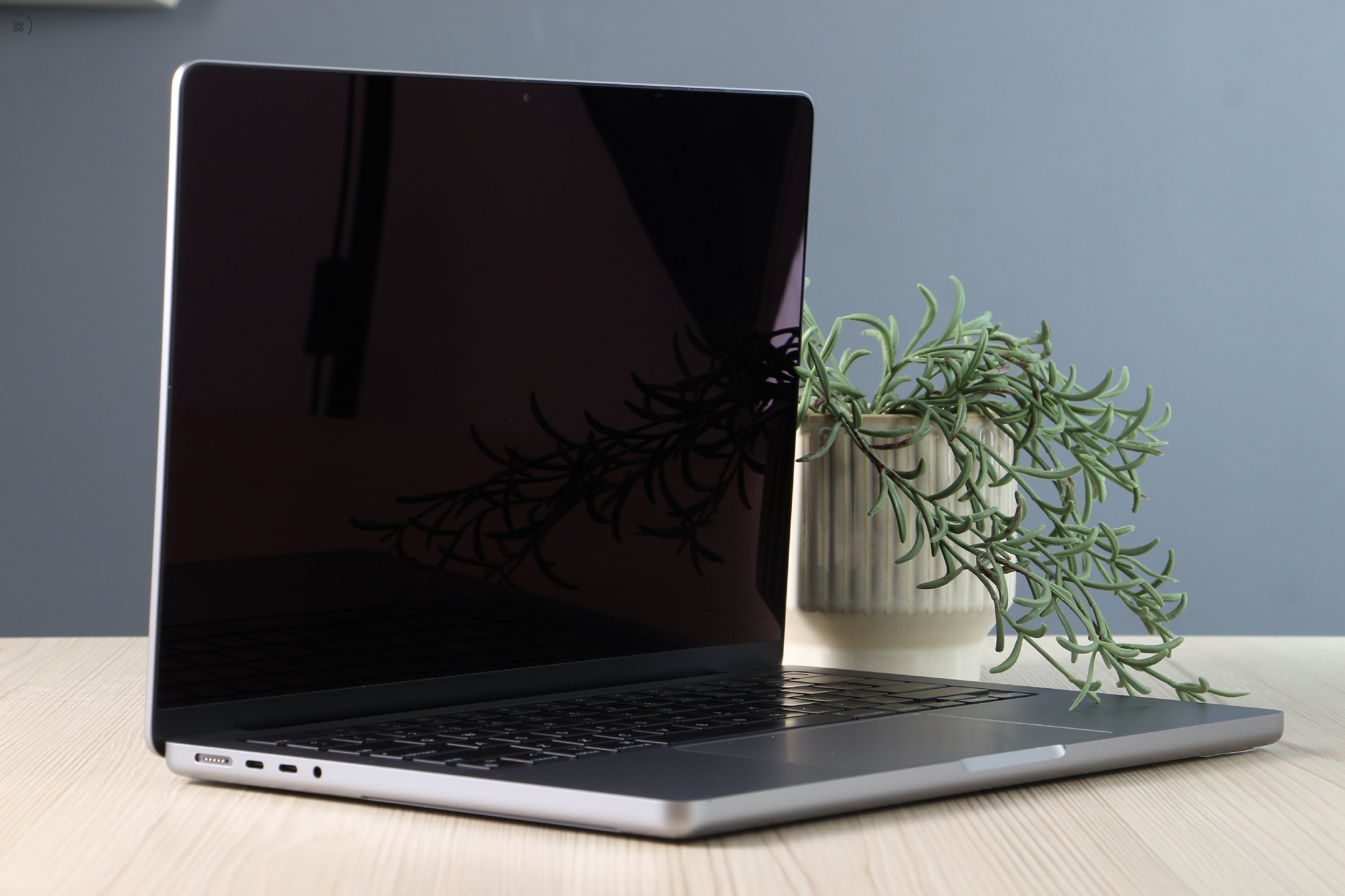 Használt Apple Macbook Pro 14