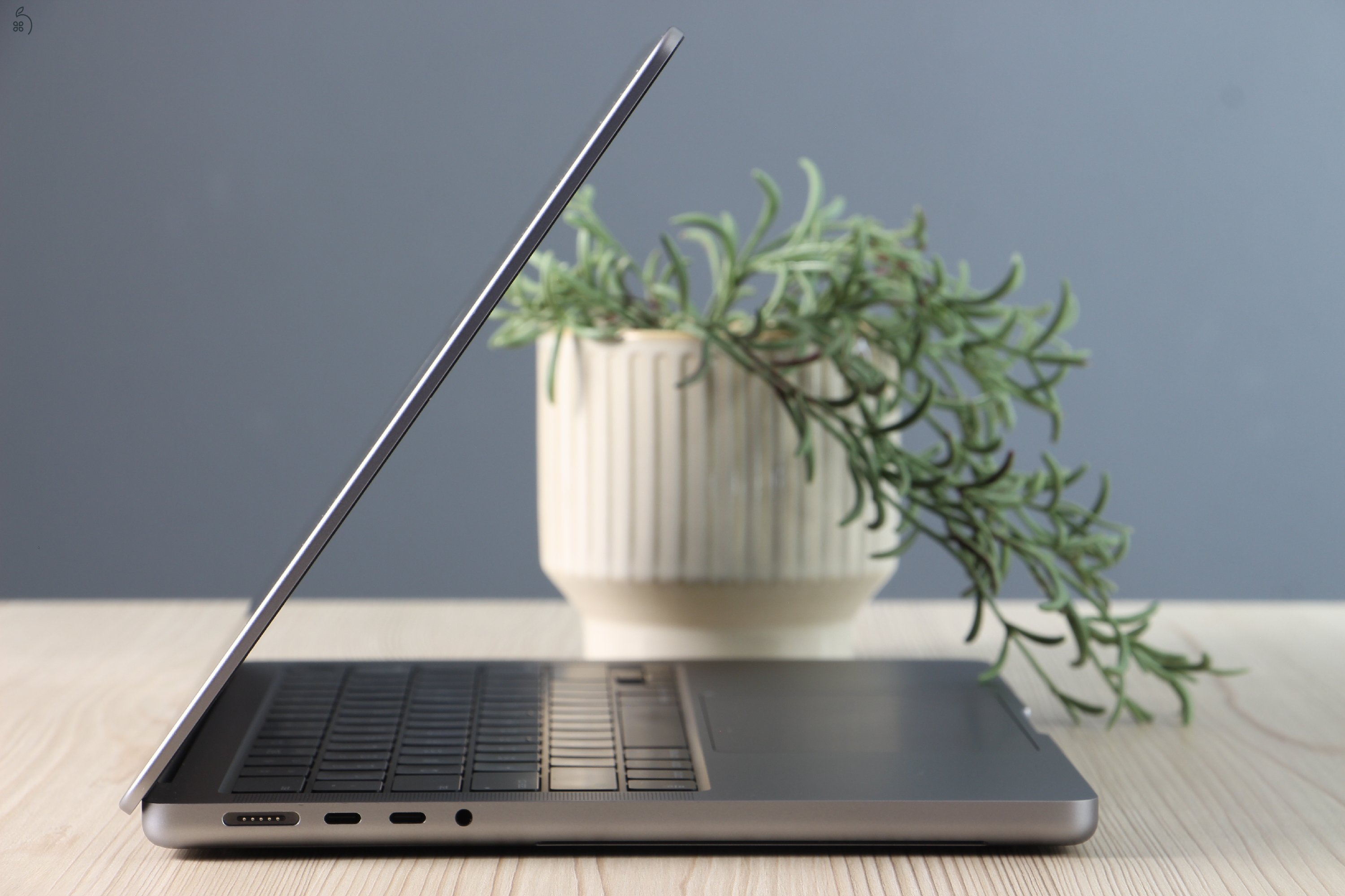 Használt Apple Macbook Pro 14