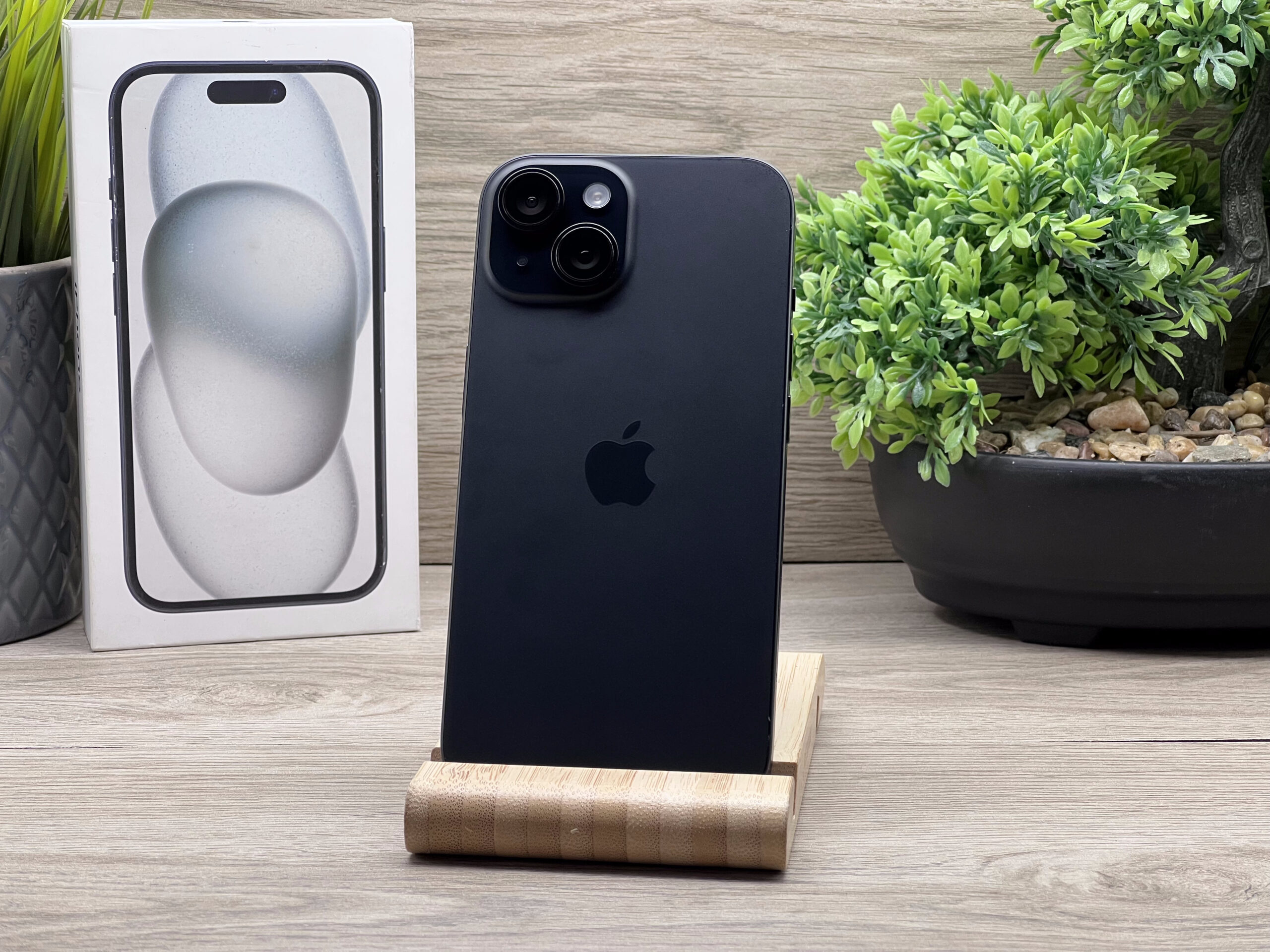 iPhone 15 Black 128GB 2 ÉV Garanciával 90%