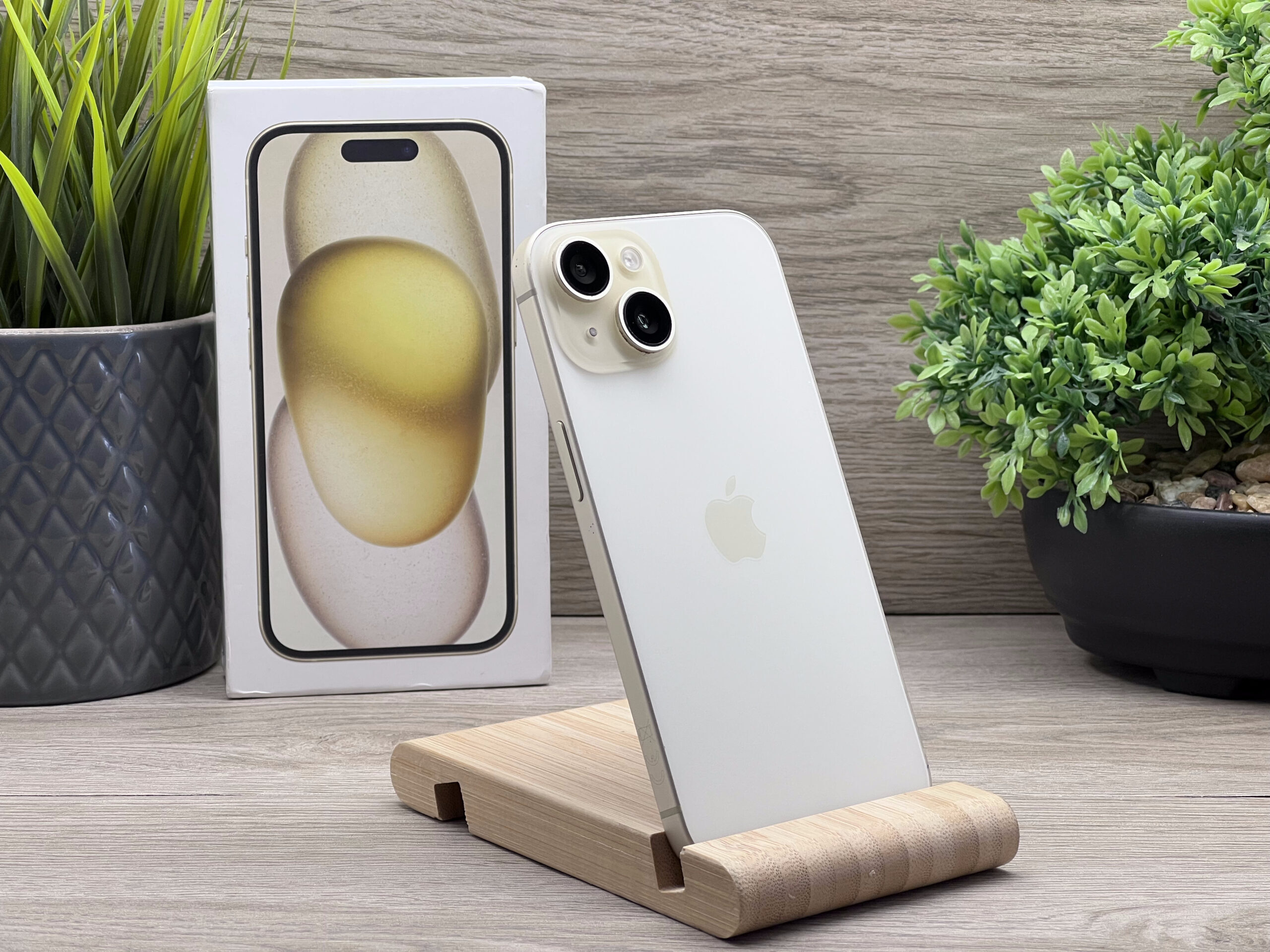 iPhone 15 Yellow 128GB 2 ÉV Garanciával