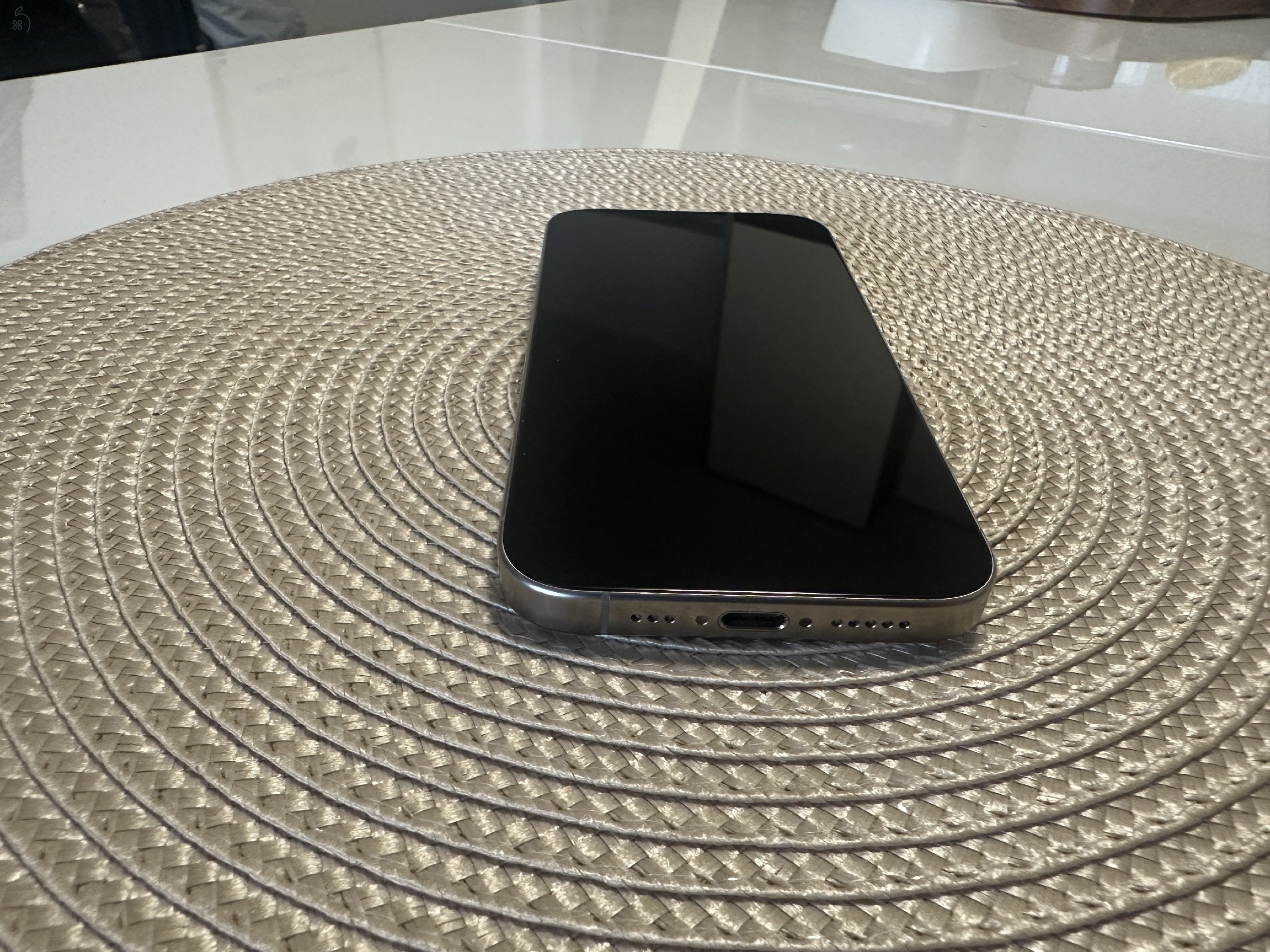 Apple iPhone 15 Pro 128Gb Natúr Tit. Független készülék