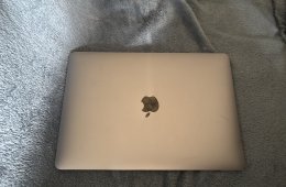 MacBook Air 13' 2019 (Intel i5, 16GB RAM, 256GB SSD)