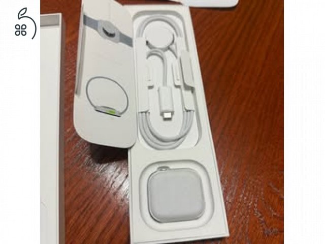 Apple Watch Series 11 (42mm, GPS+Cell) – Ezüst, ÚJ, AKTIVÁLATLAN!