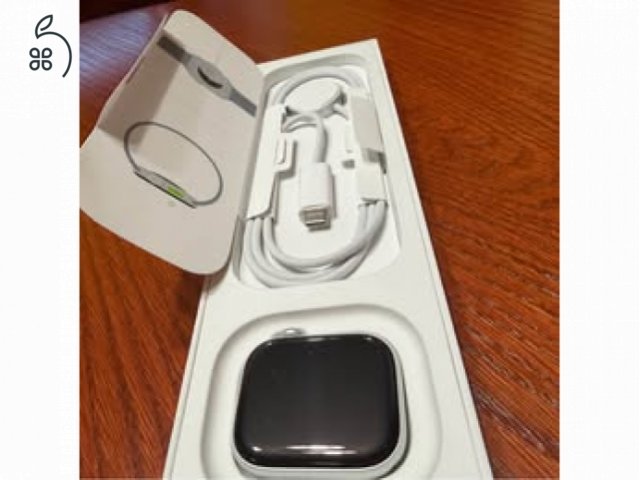 Apple Watch Series 11 (42mm, GPS+Cell) – Ezüst, ÚJ, AKTIVÁLATLAN!