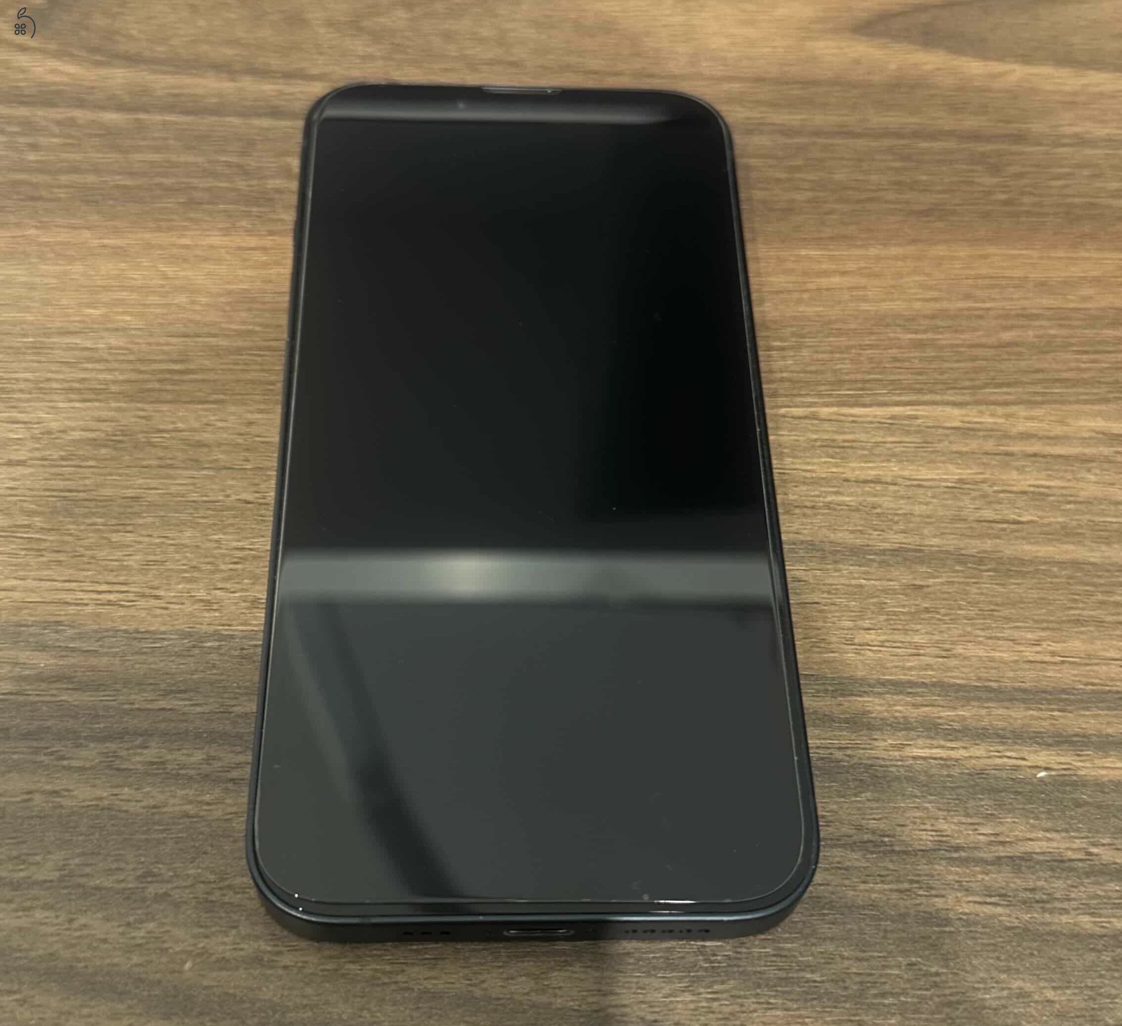 iPhone 13 256GB – Éjfekete – Karcmentes, gyári dobozában!