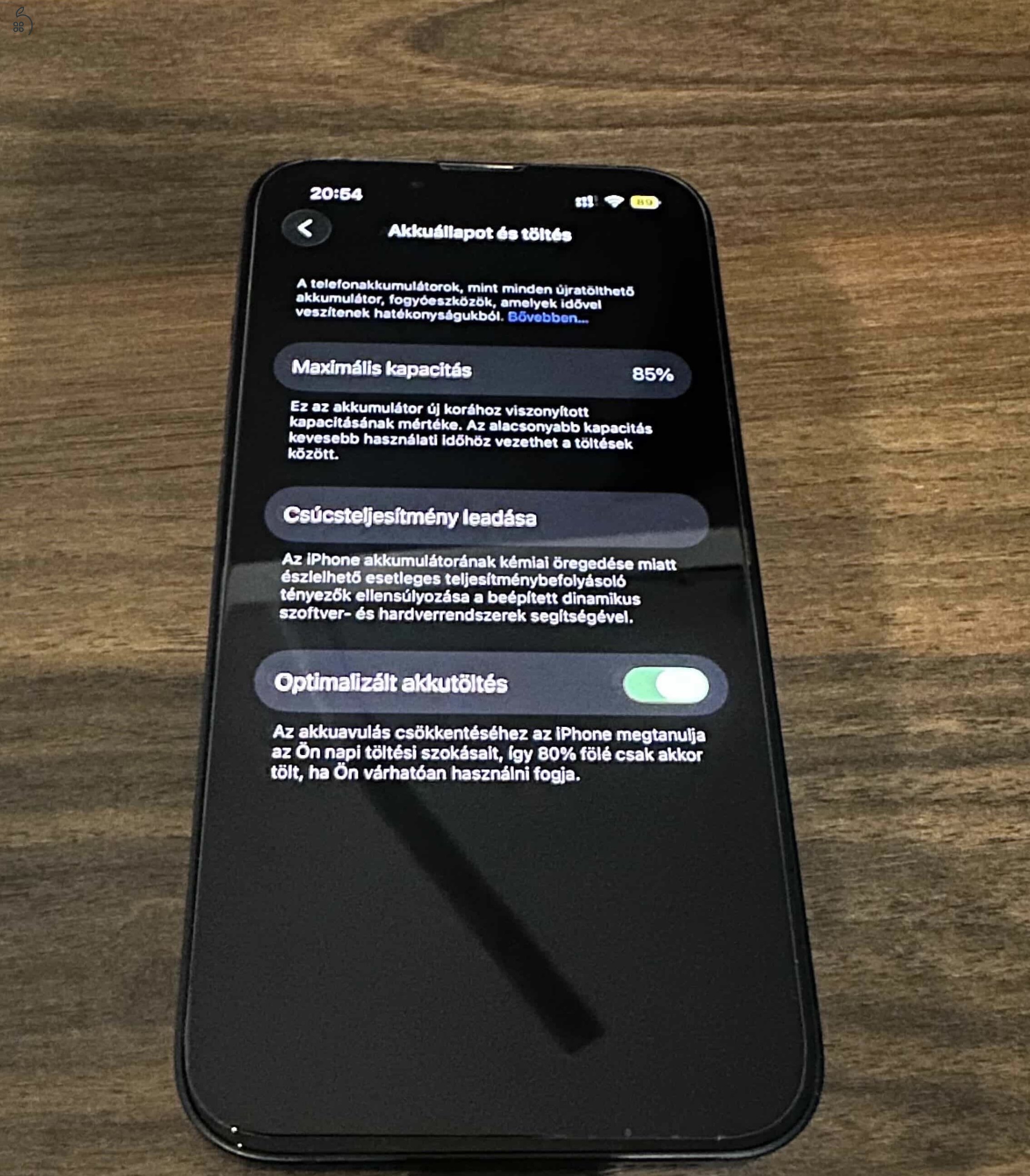 iPhone 13 256GB – Éjfekete – Karcmentes, gyári dobozában!