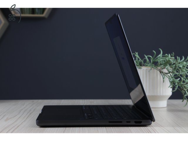MACBOOK PRO 14” M5 – ASZTRO FEKETE | ÚJSZERŰ ÁLLAPOT | APPLE GARANCIA 2027-IG