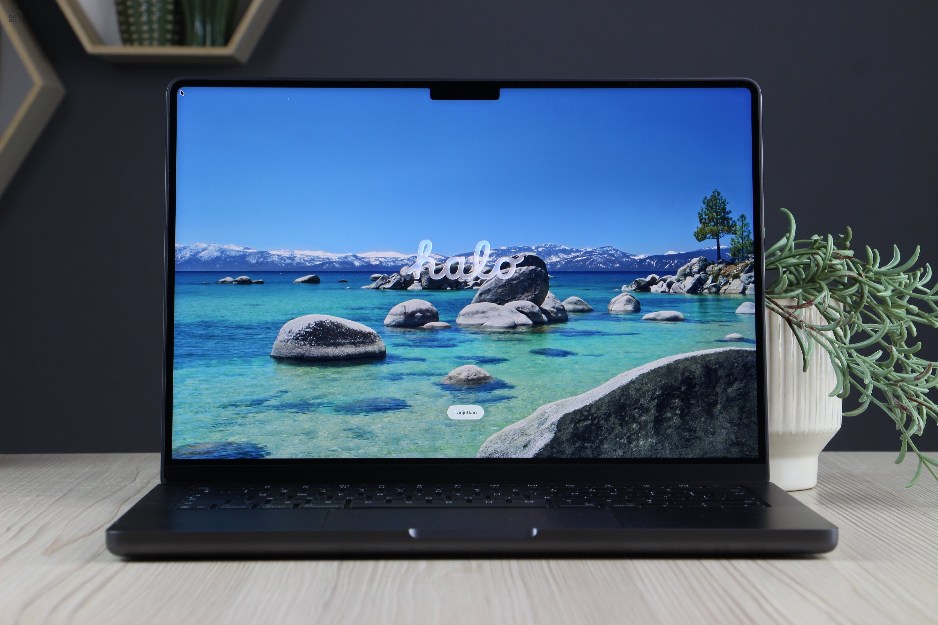 MACBOOK PRO 14” M5 – ASZTRO FEKETE | ÚJSZERŰ ÁLLAPOT | APPLE GARANCIA 2027-IG