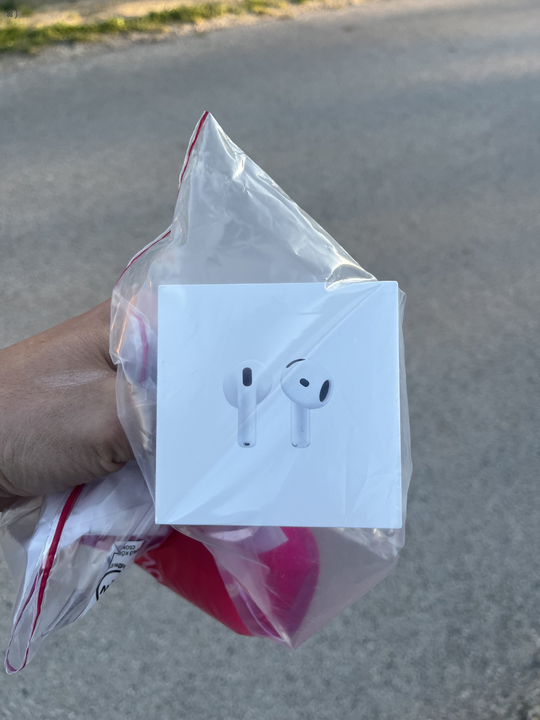 Airpods 4, bontatlan