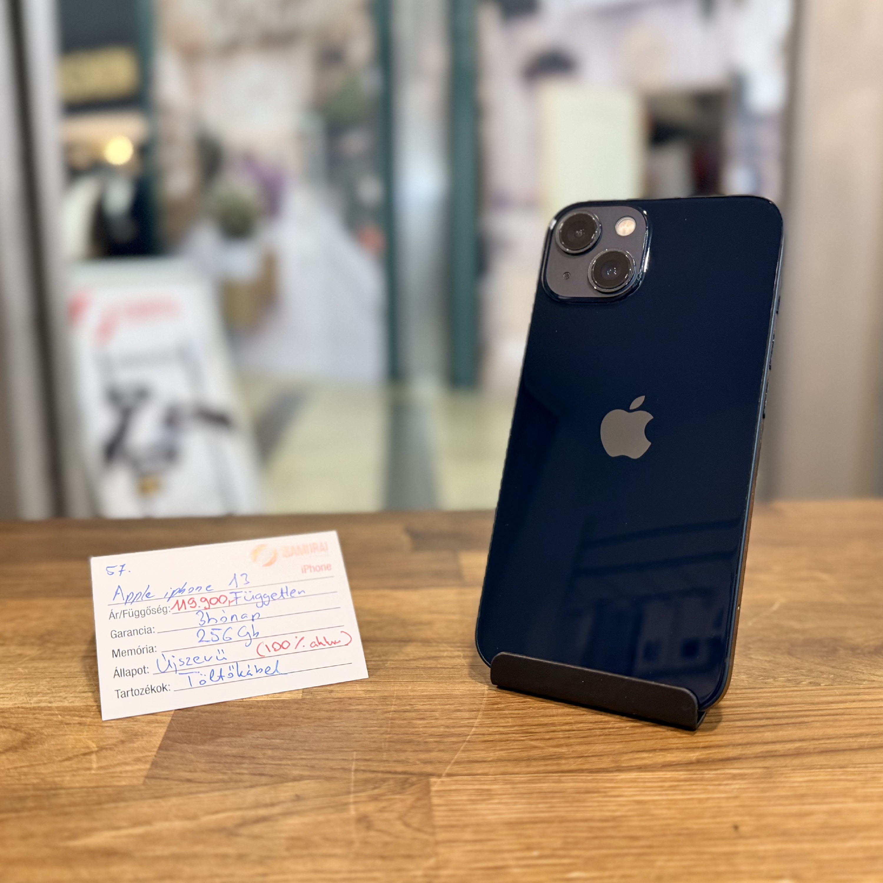 Apple iPhone 13 - 256 GB - Fekete - Új akku (57.)