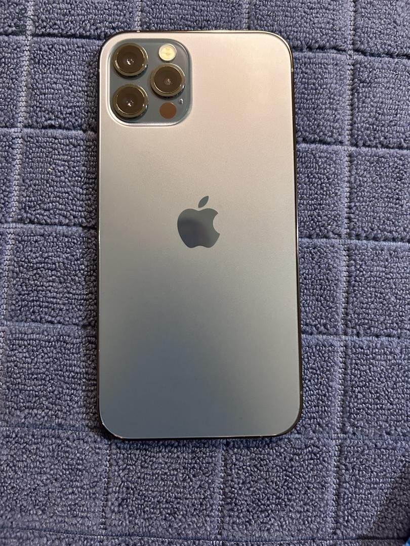 Iphone 12 pro 128 GB 78 % akkumulátor. 