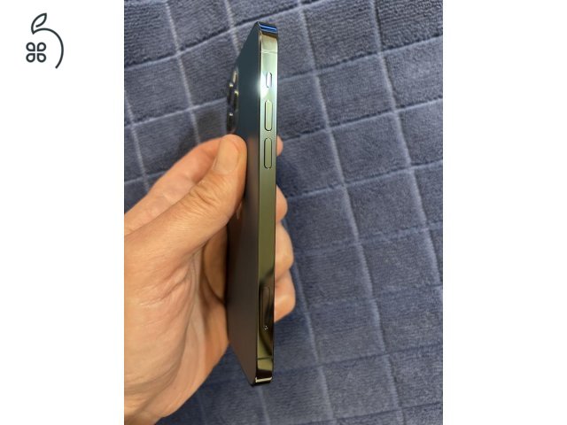 Iphone 12 pro 128 GB 78 % akkumulátor. 