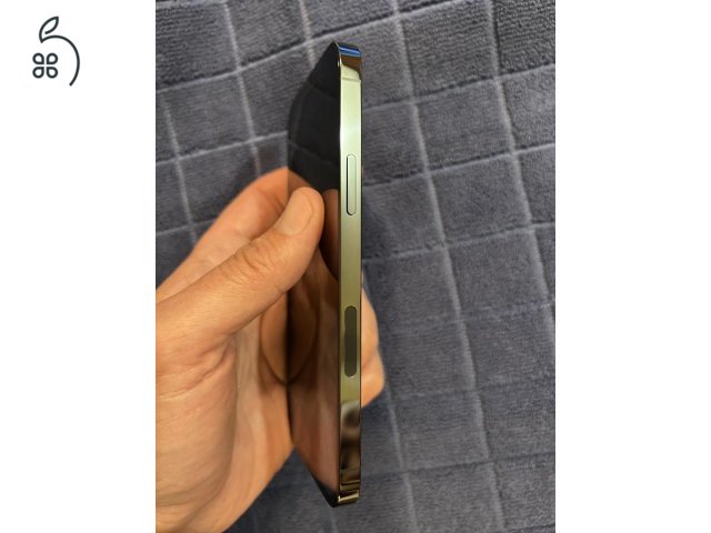 Iphone 12 pro 128 GB 78 % akkumulátor. 