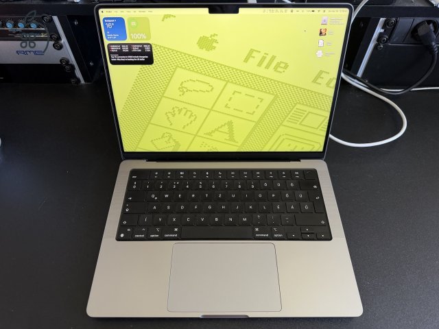 MacBook Pro M1 14