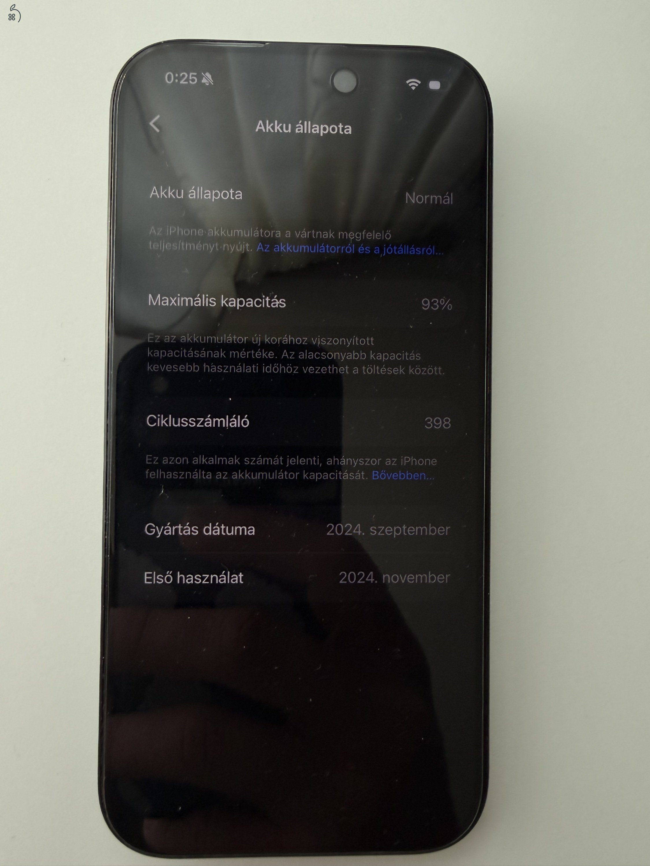 iPhone 16 pro 128 GB 93% akku független