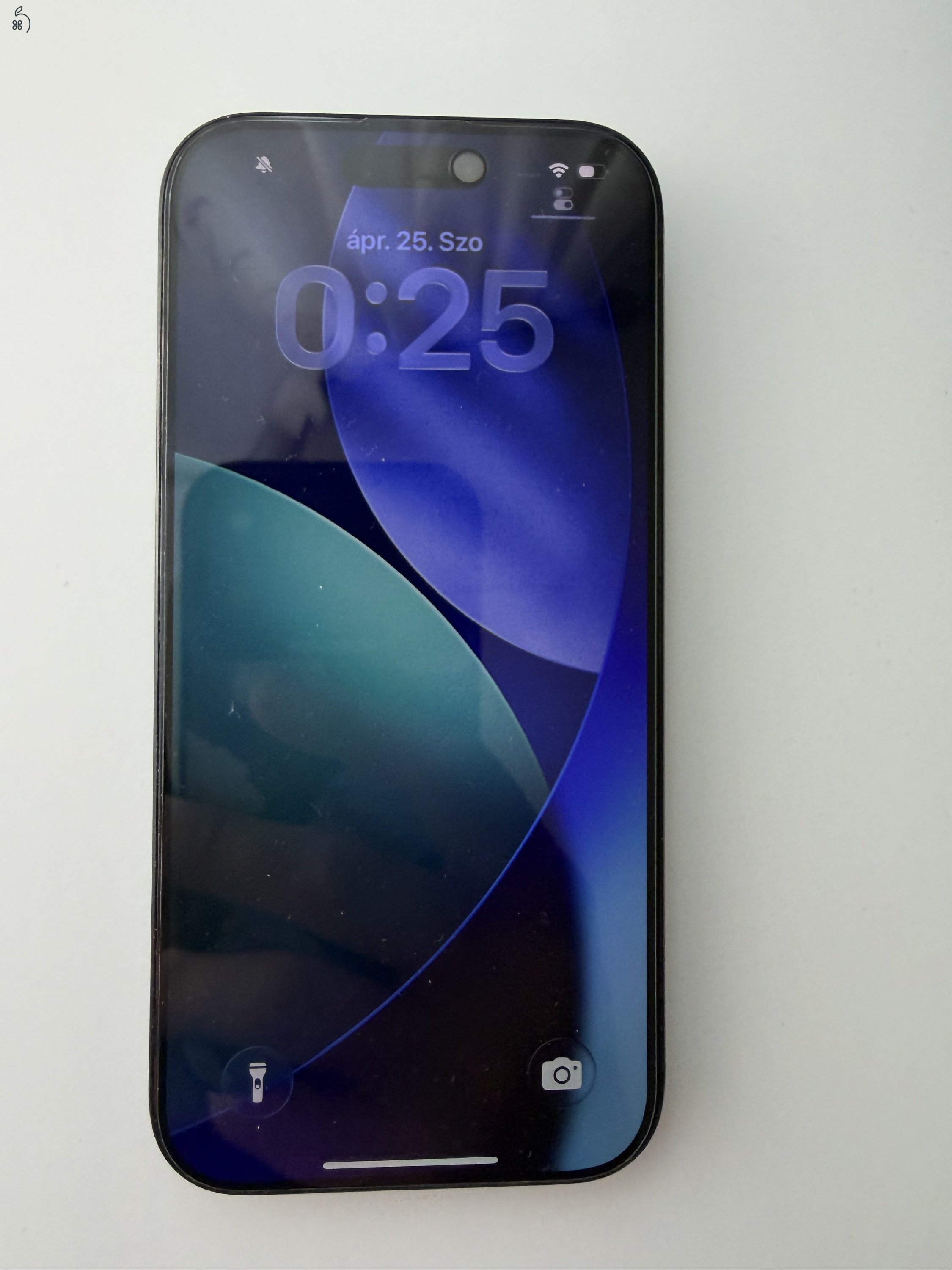 iPhone 16 pro 128 GB 93% akku független