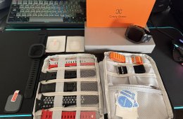 Apple Watch Ultra 2 Black Titanium rengeteg kiegészítővel 