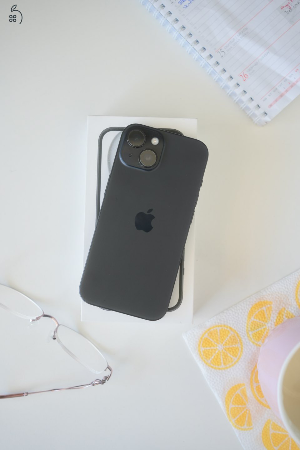 iPhone 15 256GB Black – Első (női) tulajdonostól, extra szép állapotban