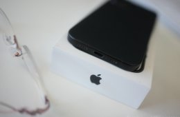 iPhone 15 256GB Black – Első (női) tulajdonostól, extra szép állapotban