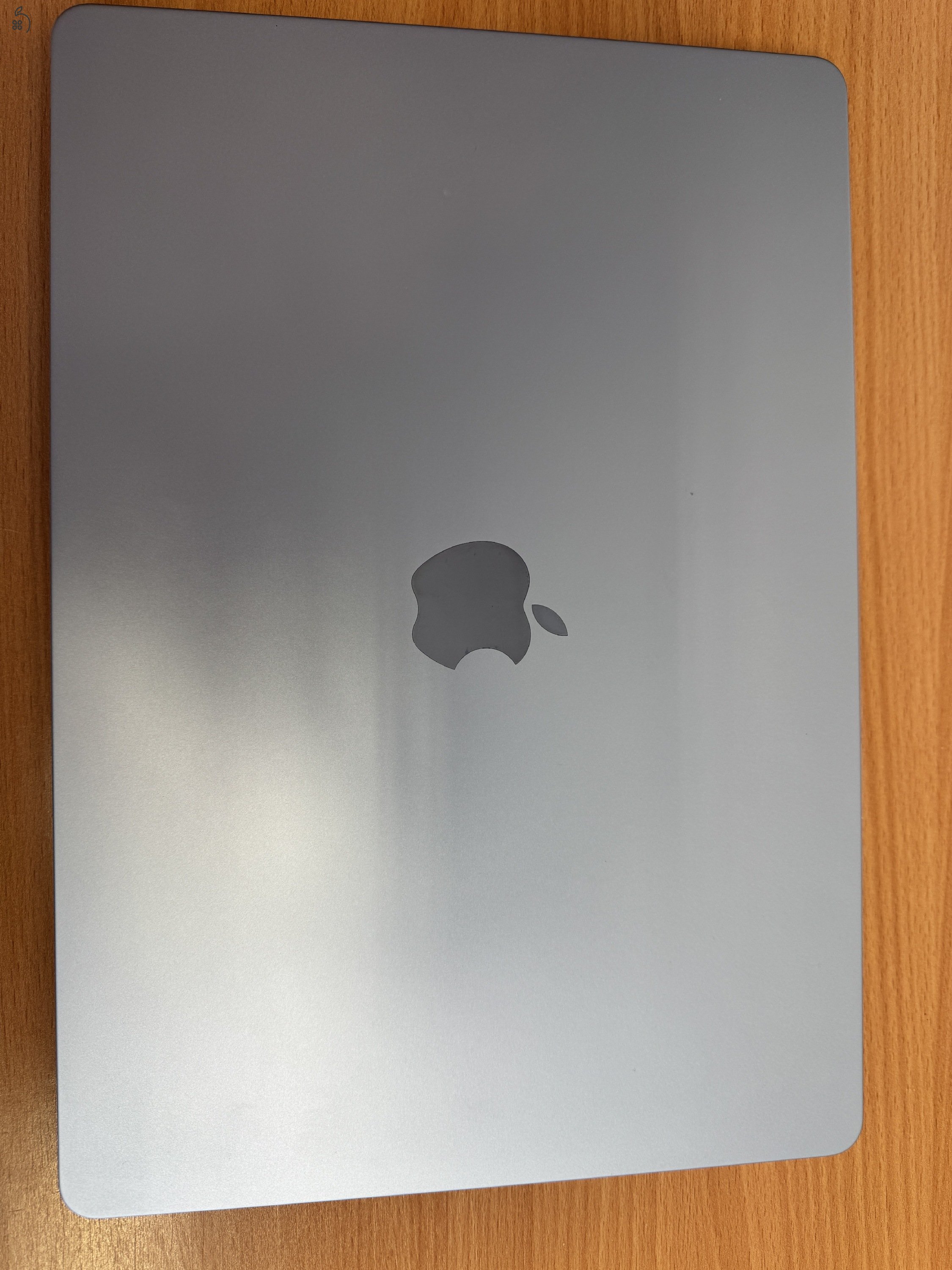 MacBook Air M4  15 col 16 gb