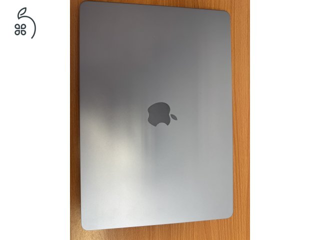 MacBook Air M4  15 col 16 gb