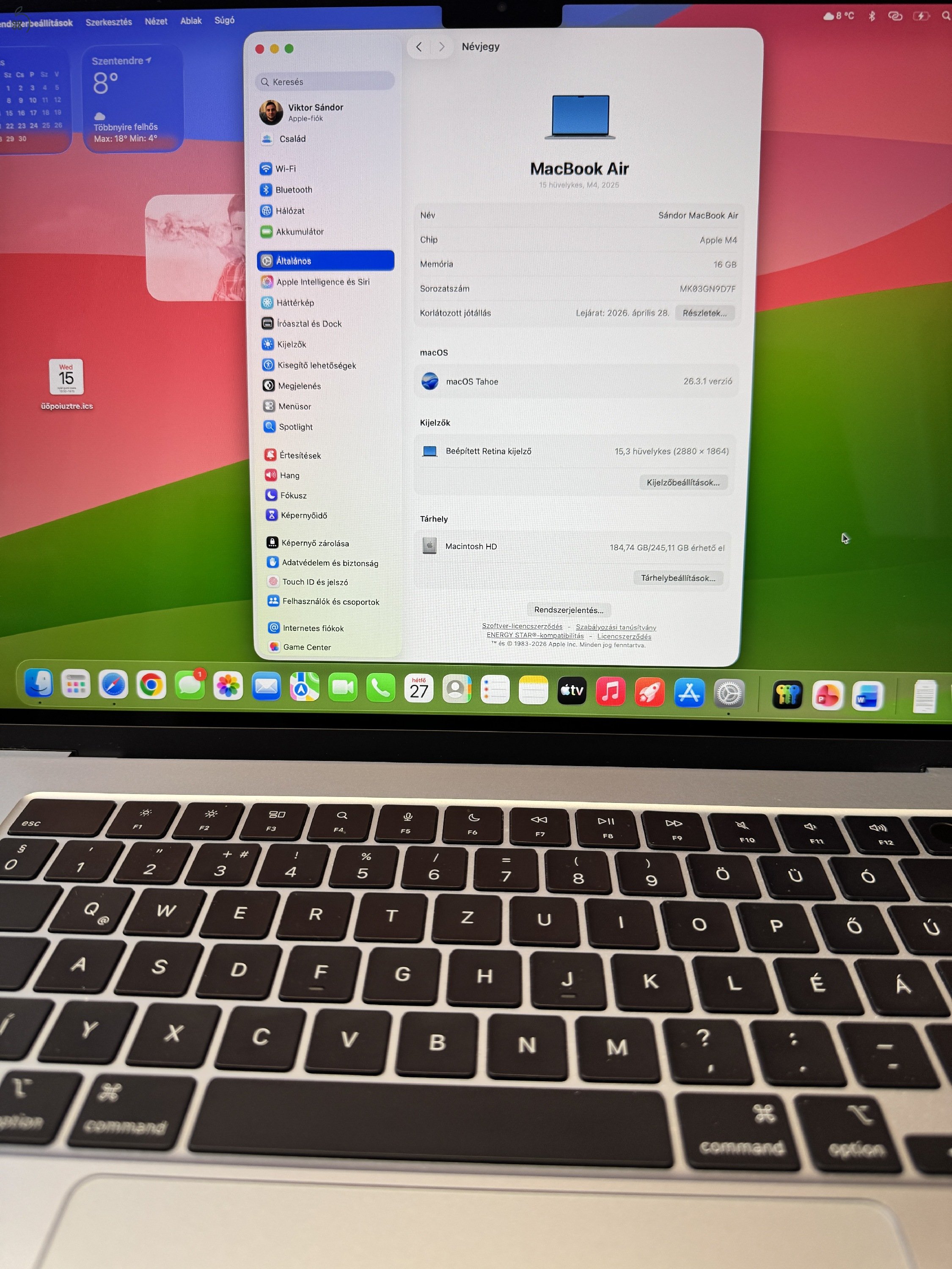 MacBook Air M4  15 col 16 gb