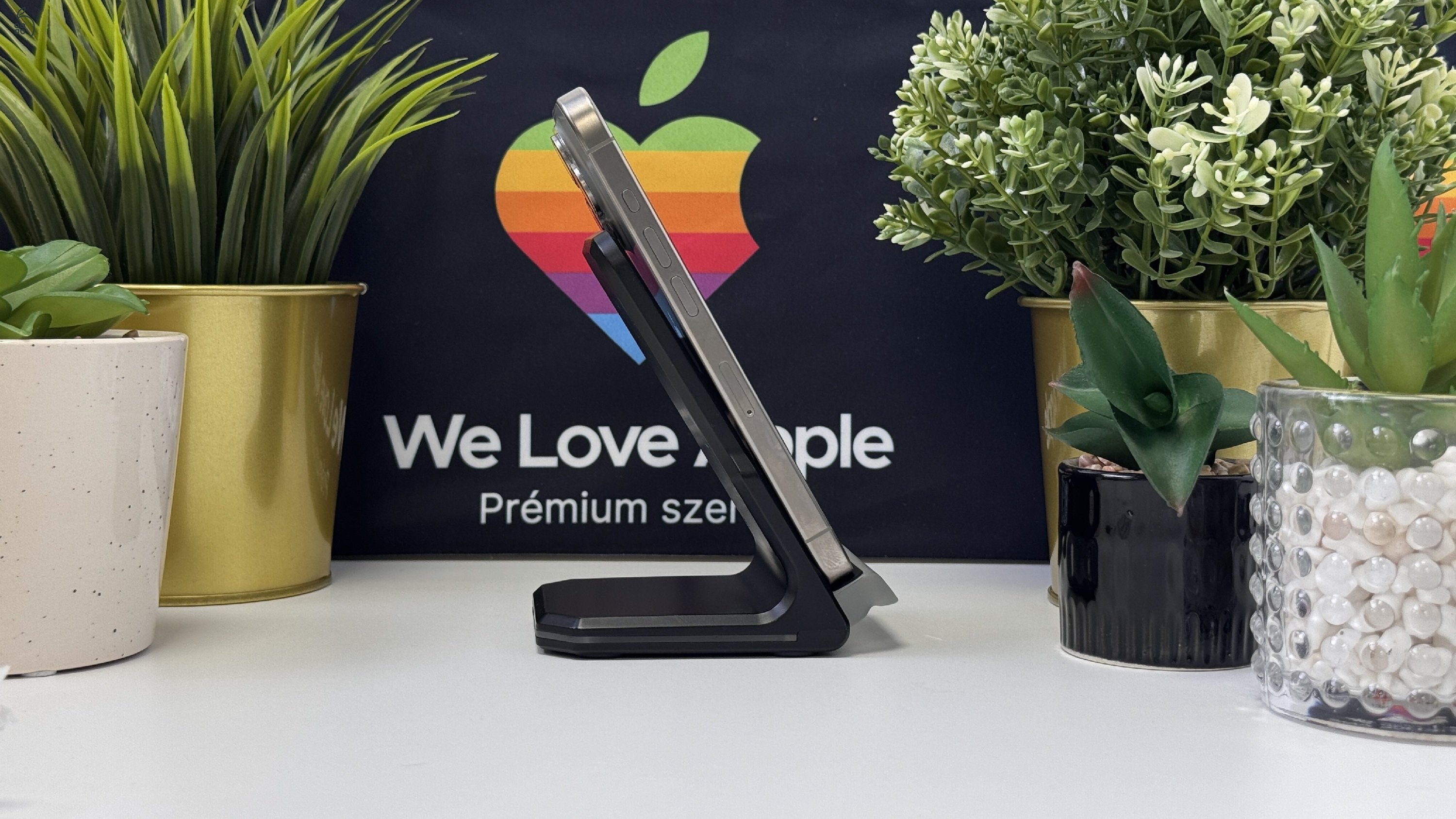 iPhone 15 Pro 128GB Natúr Titán, Független - Számla, 1ÉV Garancia