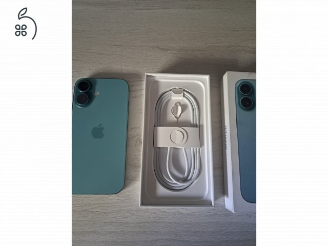 Apple iPhone 16 teal