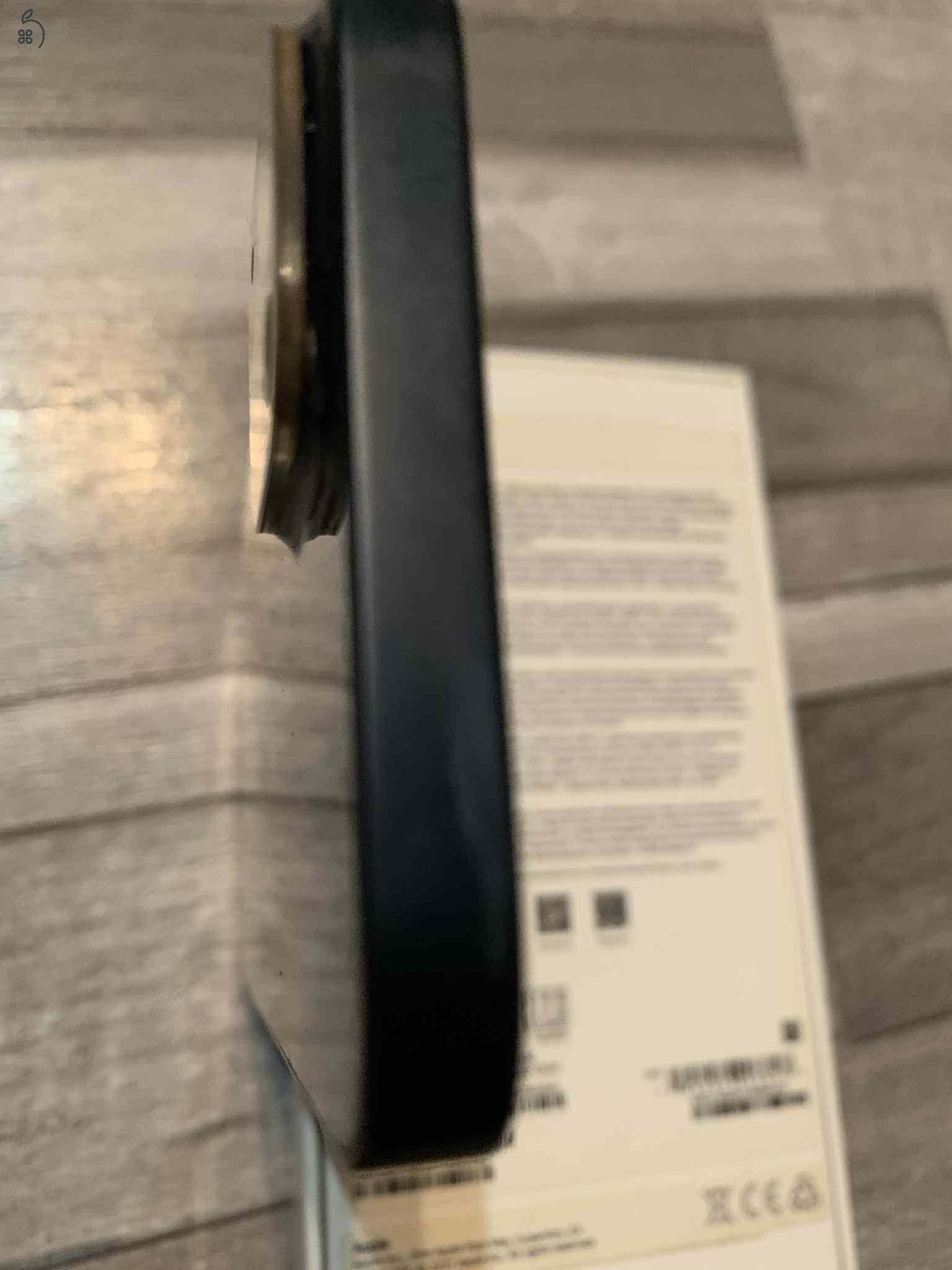 Iphone13,128Gb,független,karcmentes,éjfekete,dobozával,töltővel