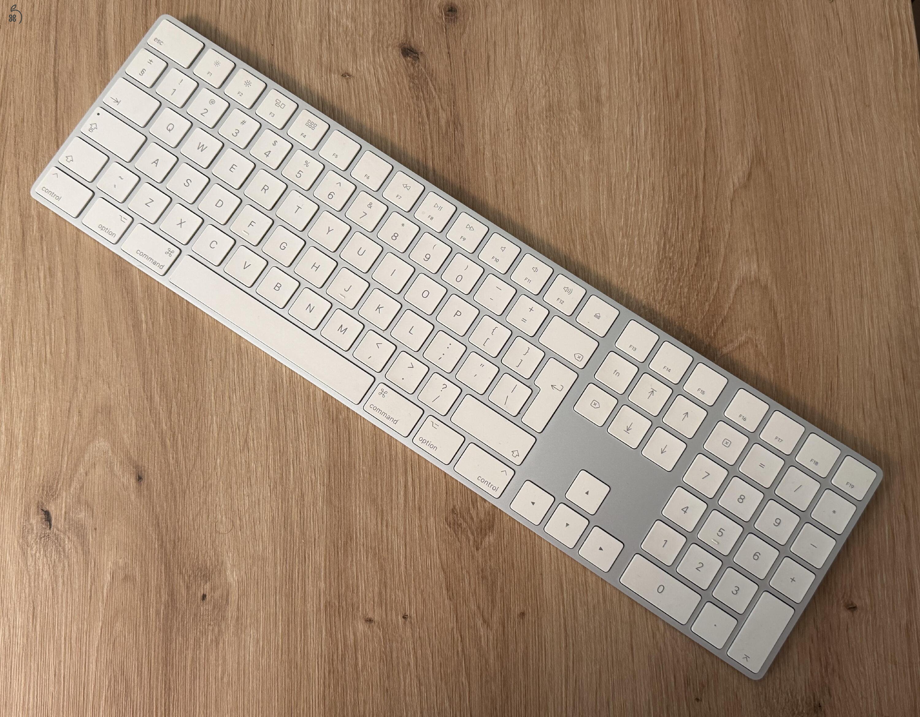 Apple Magic Keyboard A1843 (magyar billentyűzet)