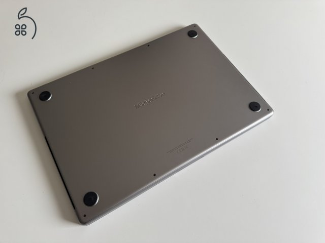 MacBook Pro 16
