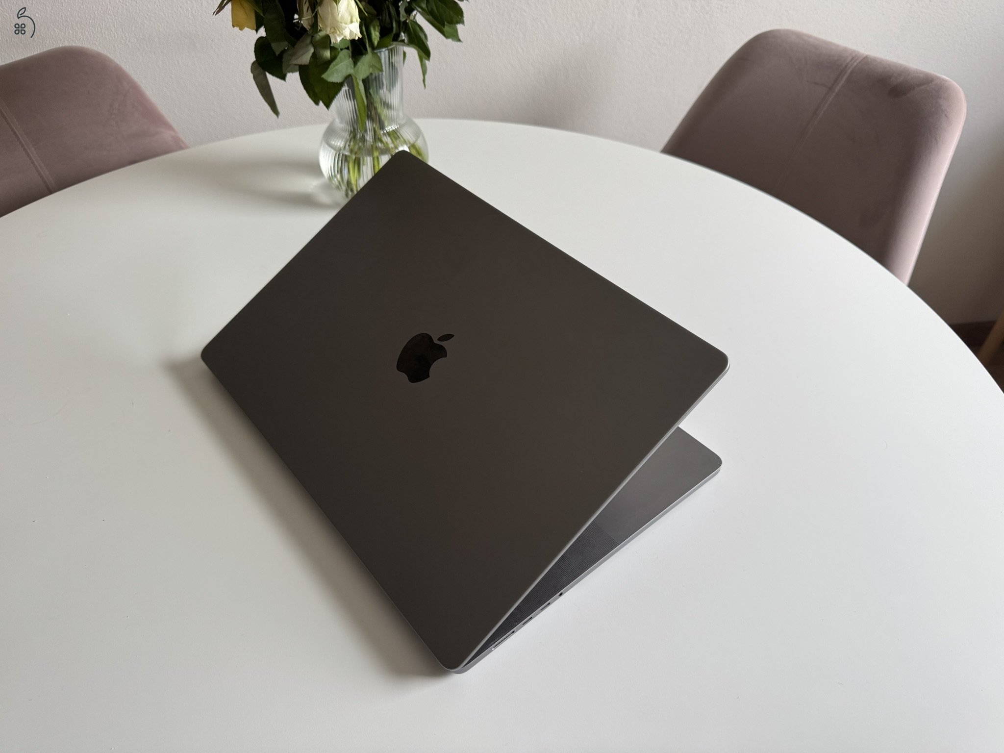 MacBook Pro 16