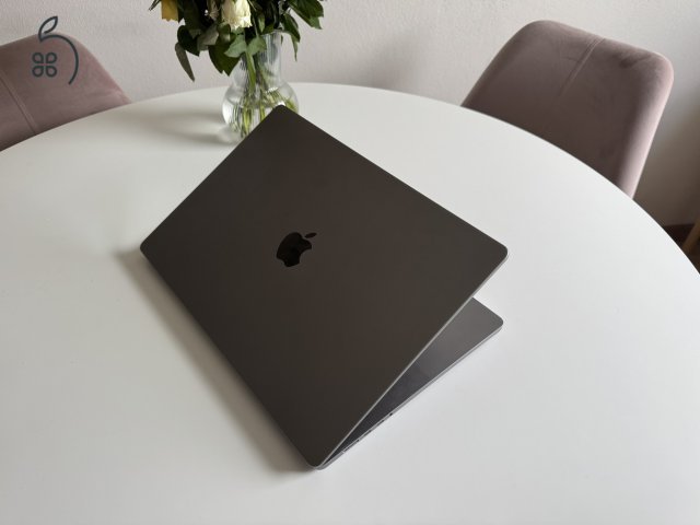 MacBook Pro 16