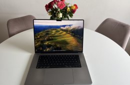 MacBook Pro 16