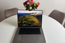MacBook Pro 16