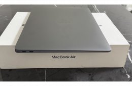 MacBook Air 13” (2020) Space Gray