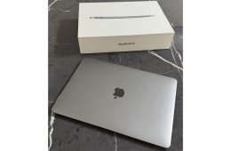 MacBook Air 13” (2020) Space Gray