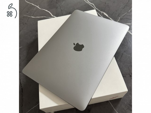 MacBook Air 13” (2020) Space Gray